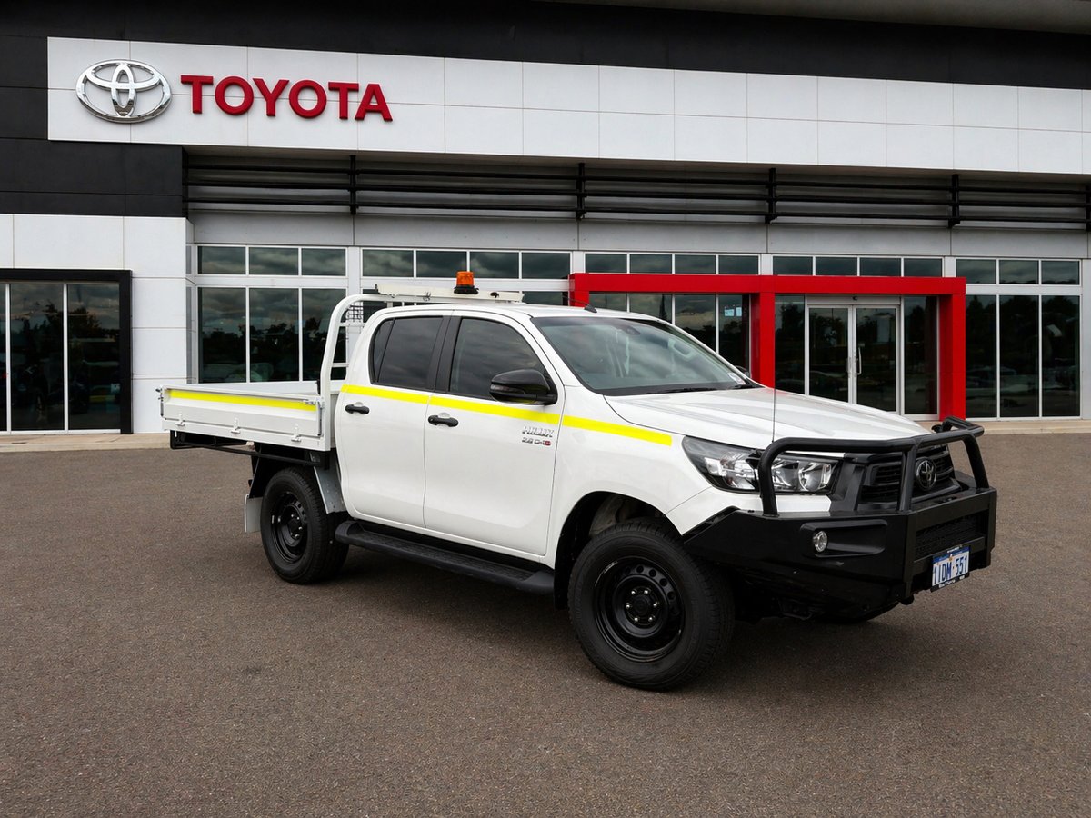 2021 Toyota Hilux SR Glacier White