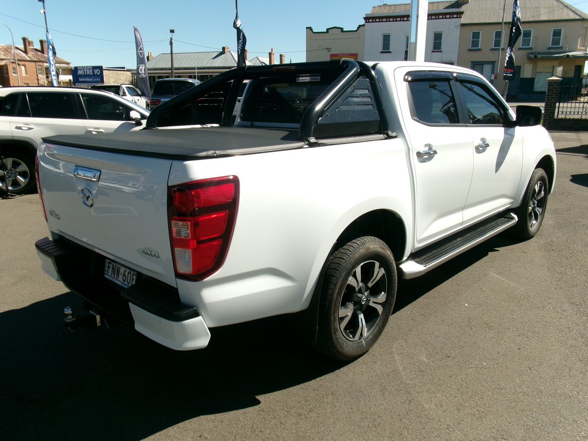 2022 Mazda BT-50 image 8
