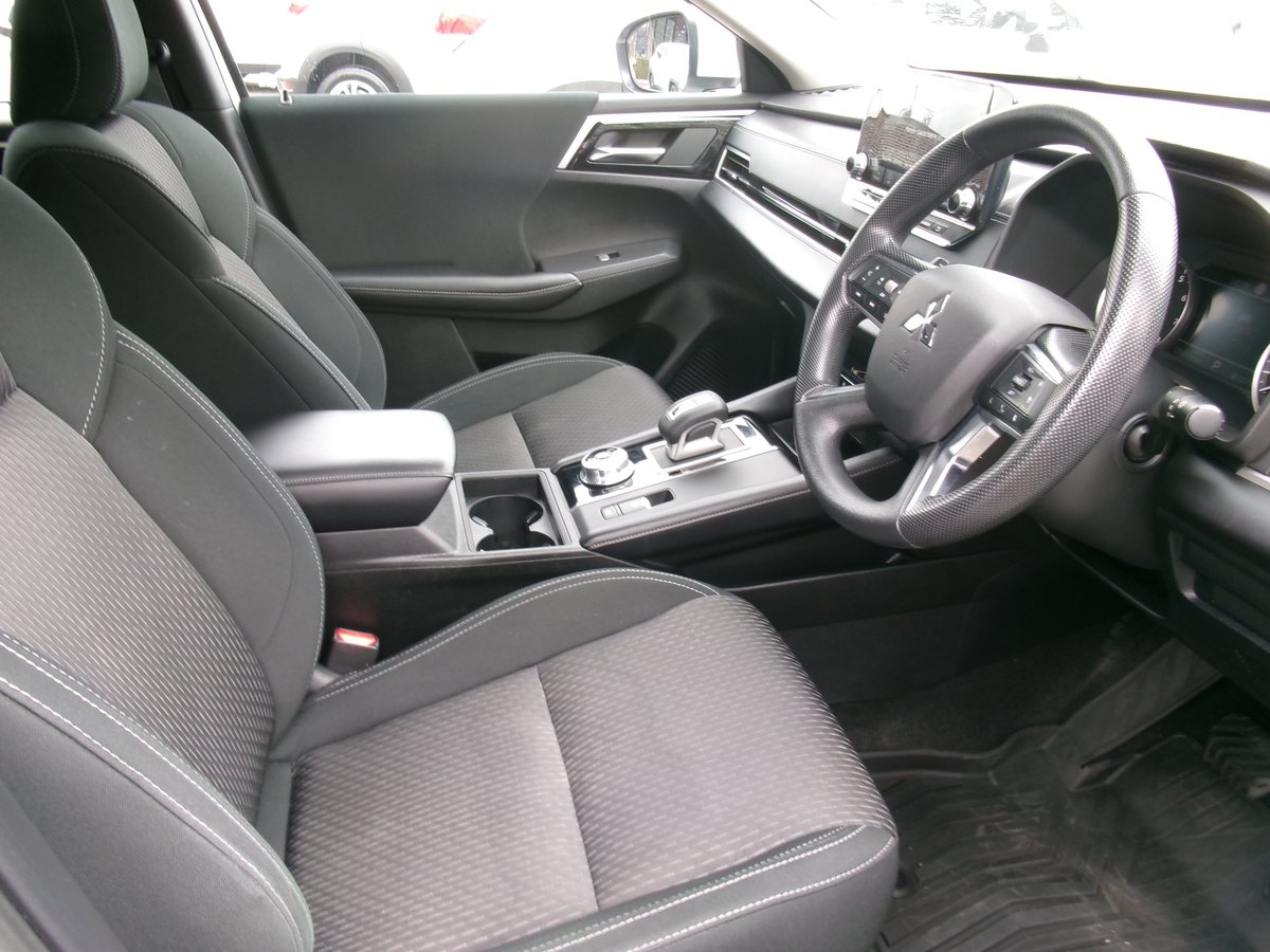 2021 MITSUBISHI OUTLANDER ES 5 SEAT (AWD) ZM MY22 image 17