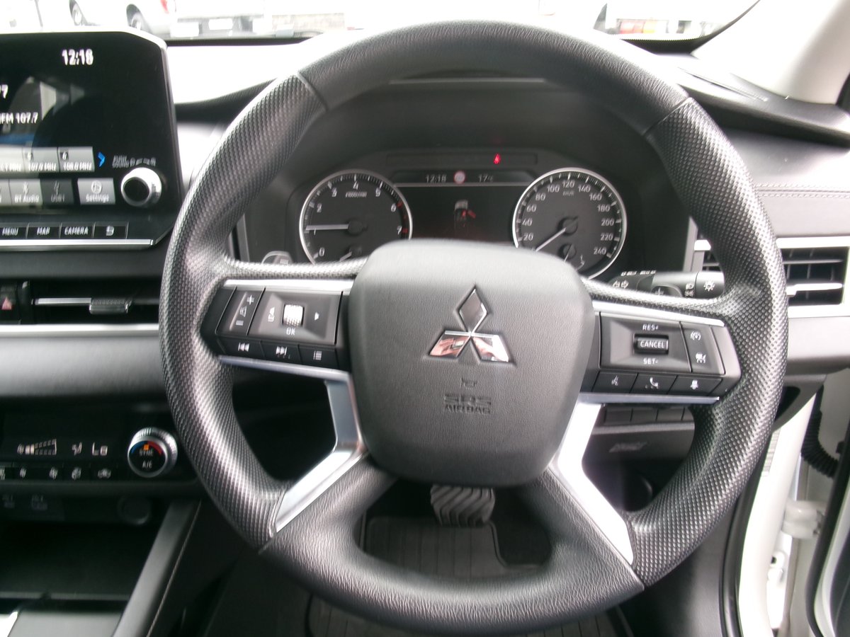 2021 MITSUBISHI OUTLANDER ES 5 SEAT (AWD) ZM MY22 image 10