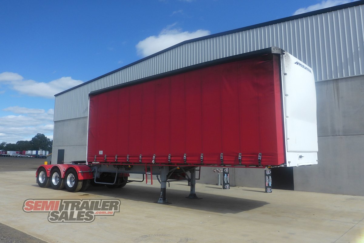 2007 CIMC 12 Pallet Curtainsider A Trailer