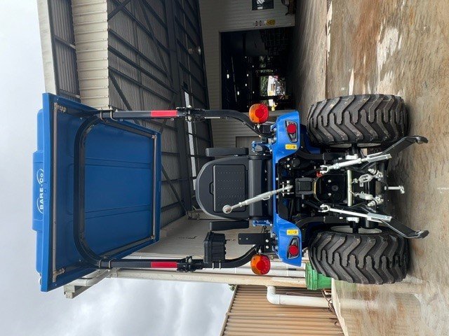 NEW HOLLAND BOOMER 25C image 3