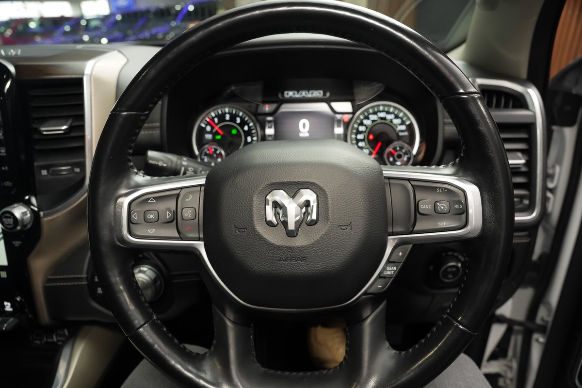2022 RAM 1500 Laramie RamBox DT MY22 4X4 Dual Range image 19