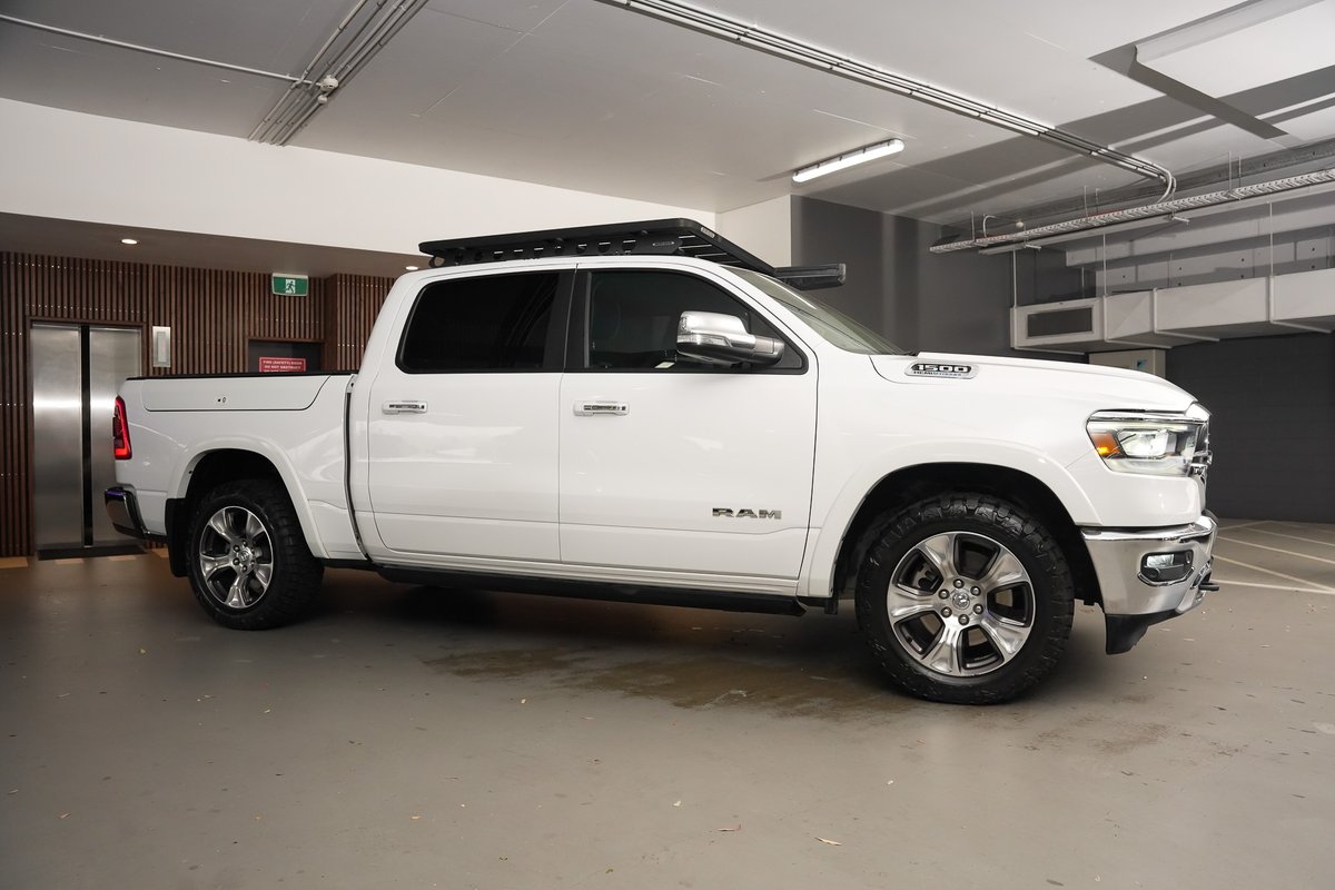 2022 RAM 1500 Laramie RamBox DT MY22 4X4 Dual Range image 3