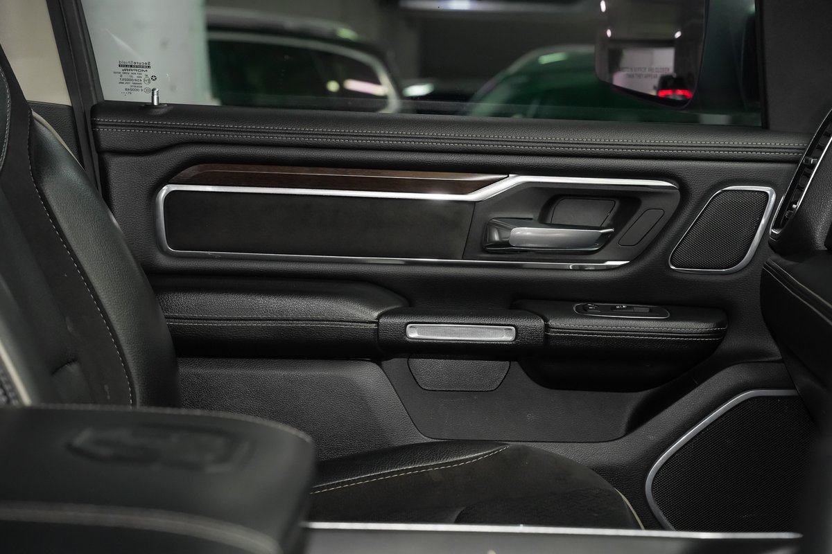 2022 RAM 1500 Laramie RamBox DT MY22 4X4 Dual Range image 8
