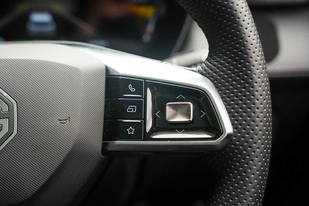 2024 MG ZS Essence Hybrid+ ZS32 MY24.5 image 21