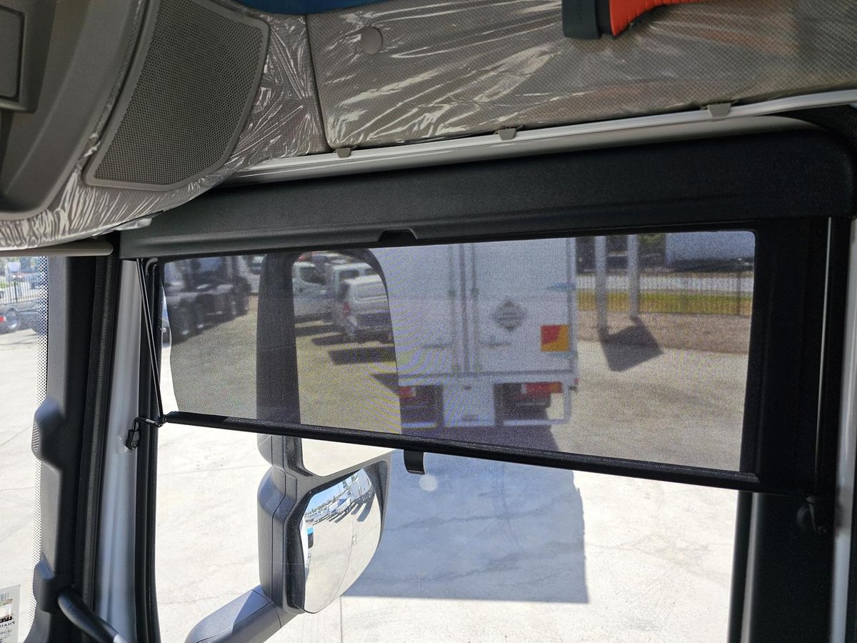 2026 Iveco S-Way AT230 image 37
