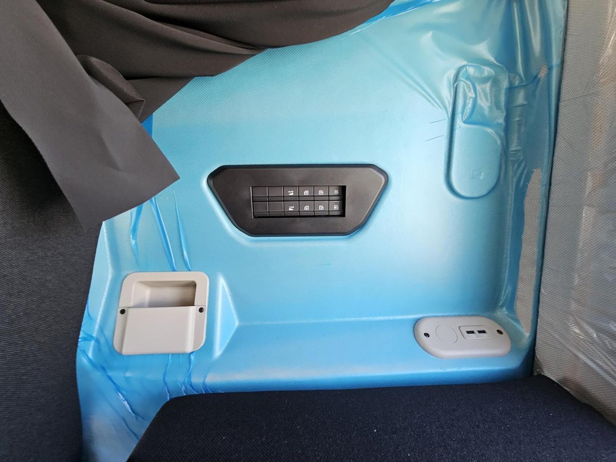 2026 Iveco S-Way AT230 image 33