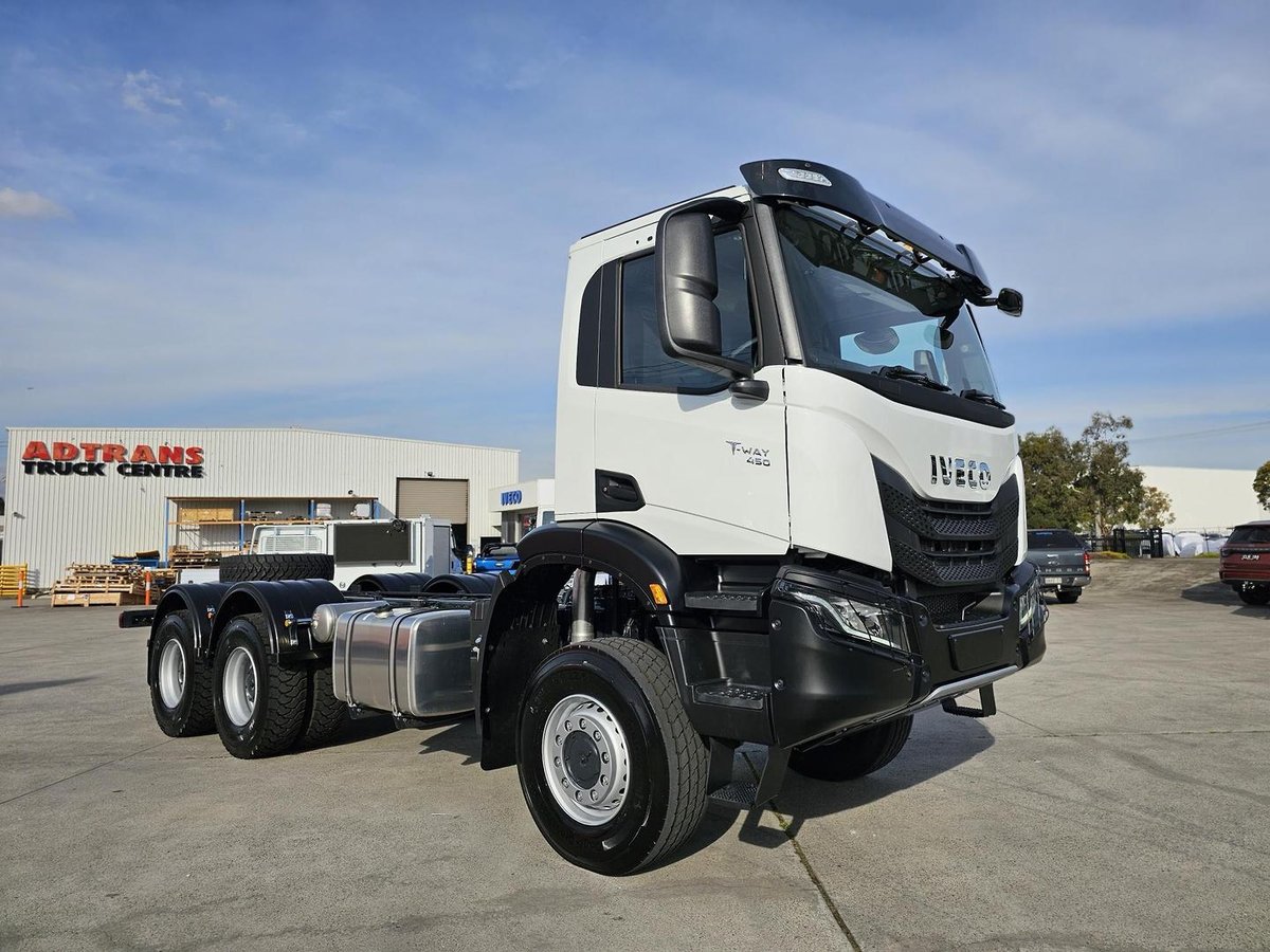 2026 Iveco T-Way image 36