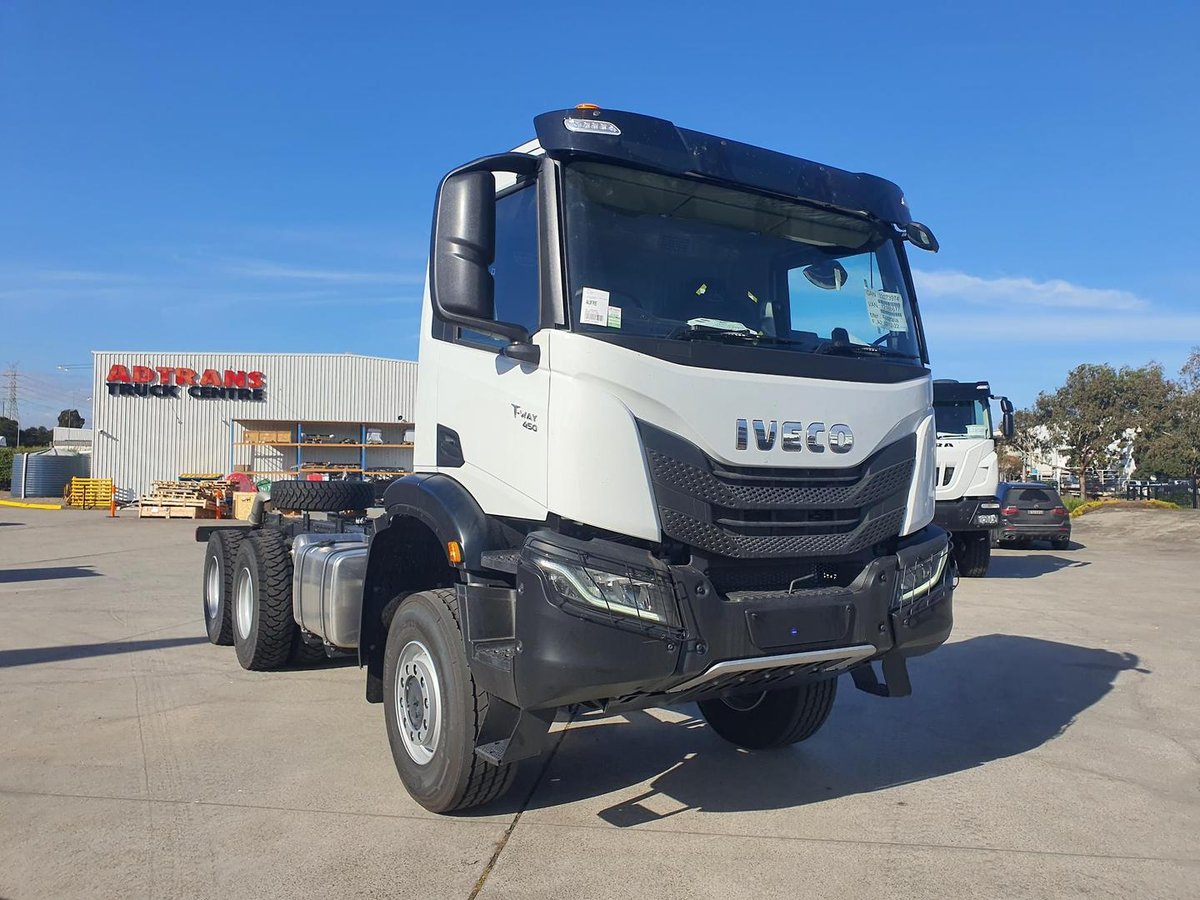 2026 Iveco T-Way image 32