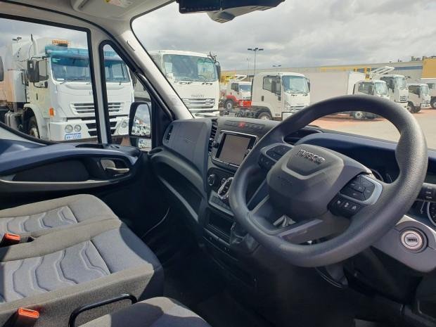 2021 Iveco Daily 35S17 image 10