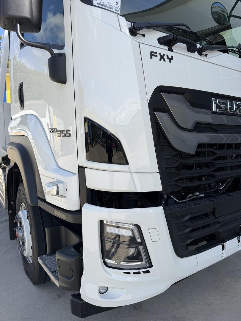 2026 Isuzu F Series FXY 260-355 AT R63 image 10