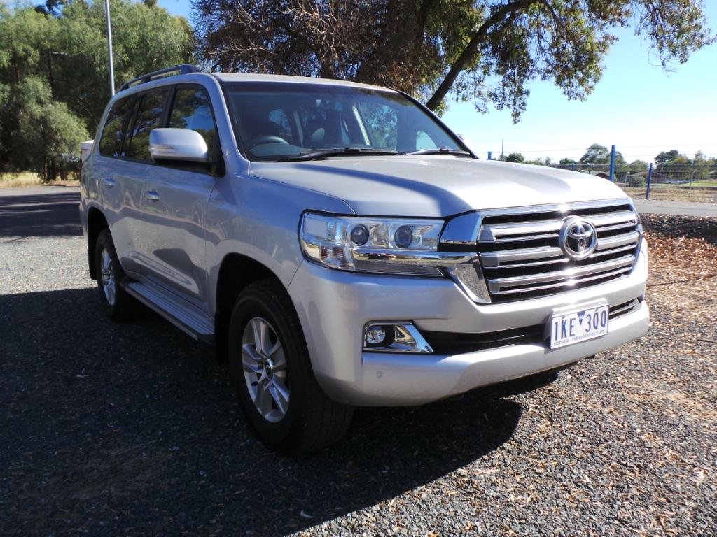 2017 Toyota Landcruiser GXL VDJ200R 4X4 Dual Range For Sale in Kyabram, VIC (Silver Pearl
