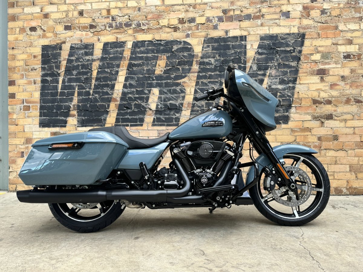 2023 HARLEY-DAVIDSON STREET GLIDE (FLHX) ROAD SHARKSKIN BLUE