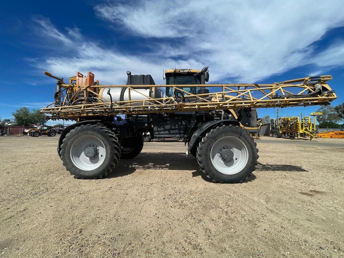 2016 Rogator 1300b