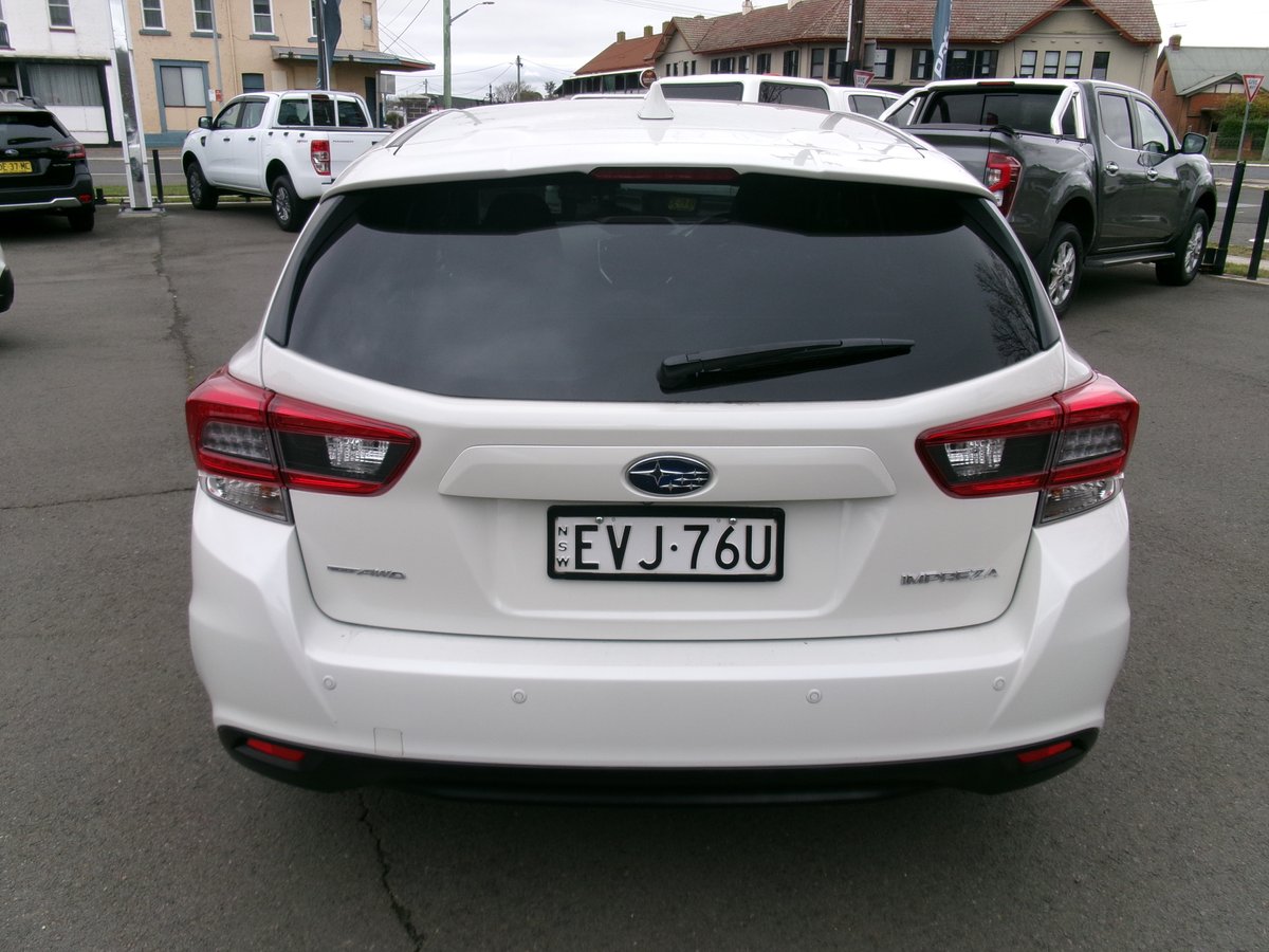 2022 SUBARU IMPREZA 2.0i PREMIUM (AWD) MY22 image 7
