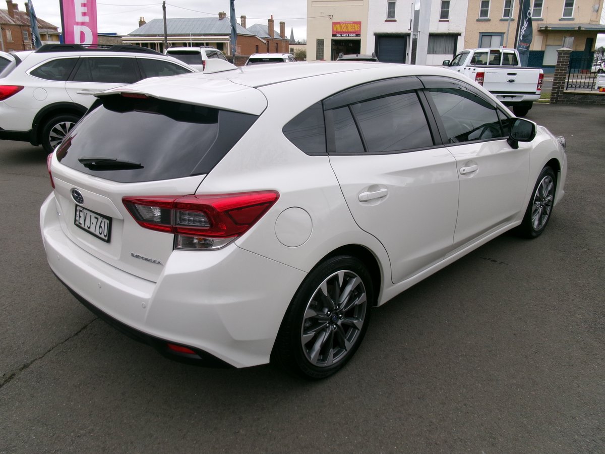 2022 SUBARU IMPREZA 2.0i PREMIUM (AWD) MY22 image 8
