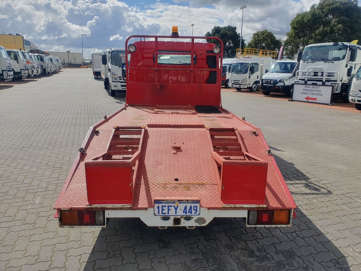 2013 Fuso Canter 515 Wide 2 Ton Beavertail And Ramps image 7