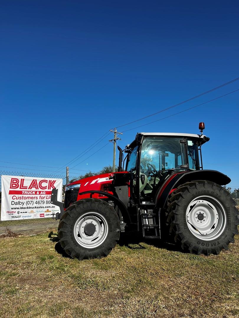 2023 Massey Ferguson 5710 Es.Cab image 3