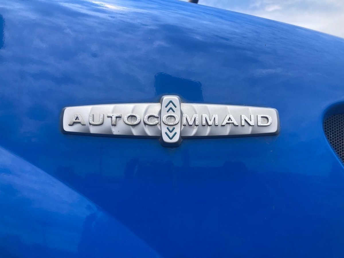2016 New Holland T6.140 image 21