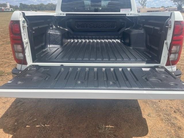 2024 Mitsubishi Triton Gls Mv My24 4x4 Dual Range image 8