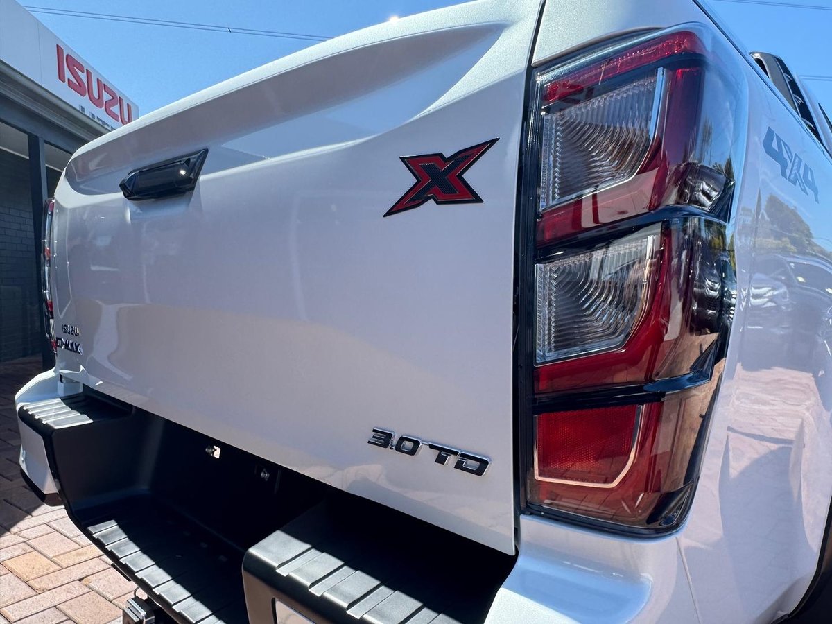 2026 Isuzu D-MAX X-TERRAIN MY25.5 4X4 Dual Range image 9