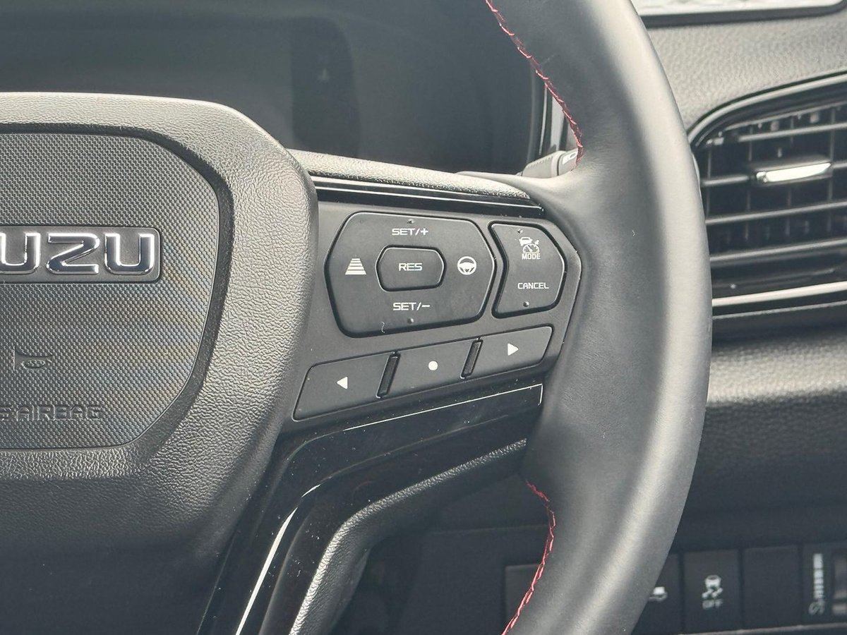 2026 Isuzu D-MAX X-TERRAIN MY25.5 4X4 Dual Range image 16