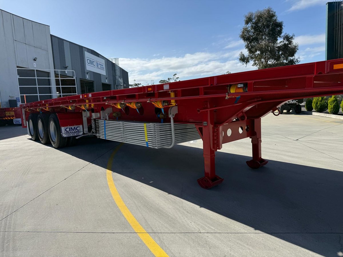 2026 CIMC 45' Flat Top With Twist Locks image 10