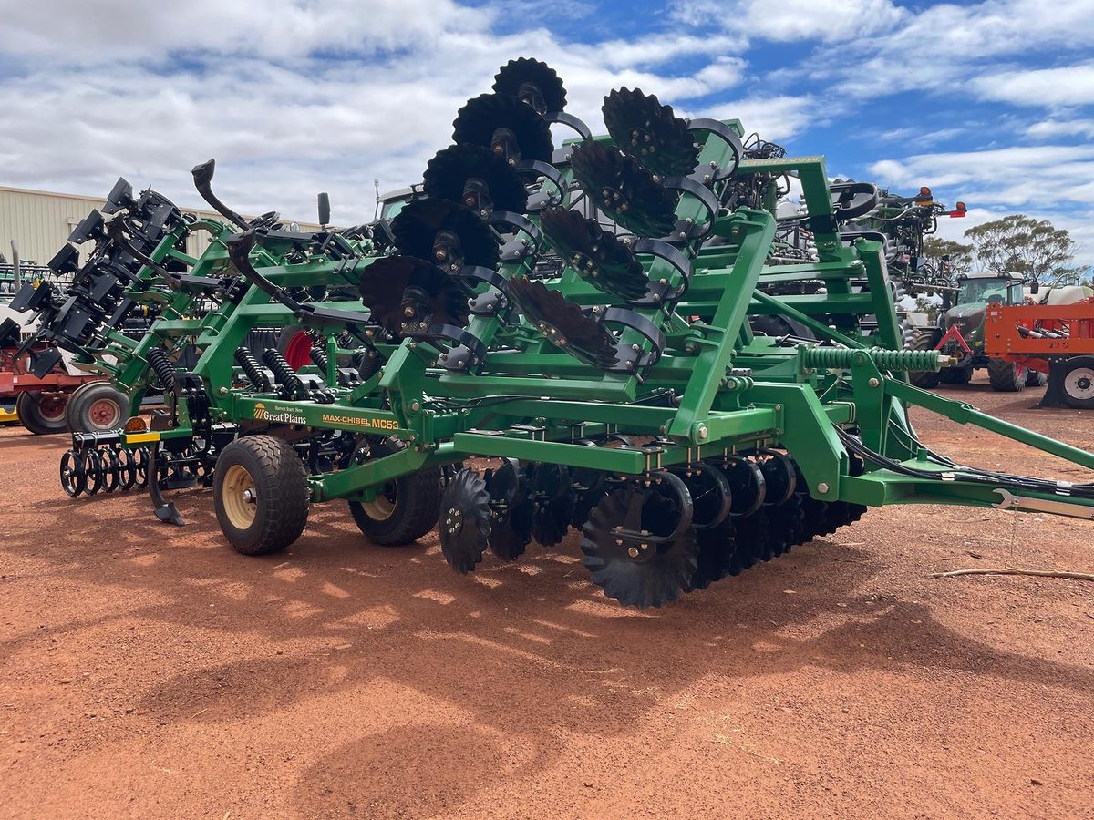0 Great Plains Max Chisel MC5315 19 Vertical Tillage Machine Machine Machine
