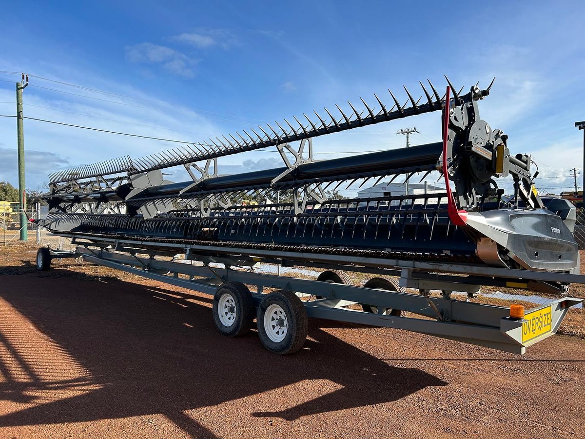 0 Fendt 9345 Dynaflex 45' Front And Trailer