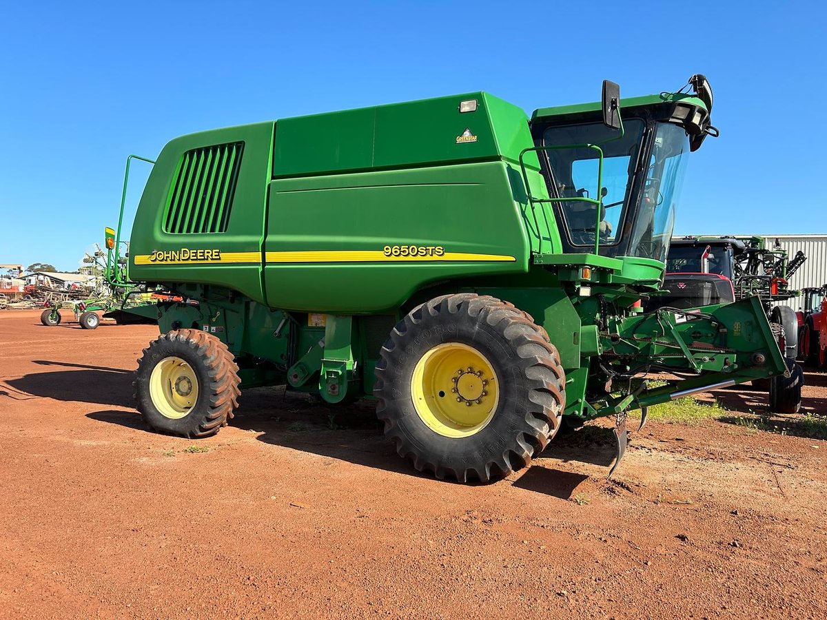 0 John Deere 9650 Sts Combine Harvester
