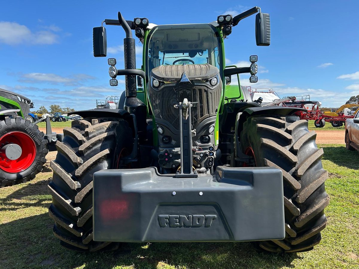 2026 Fendt 728 Vario Gen7 303Hp Tractor