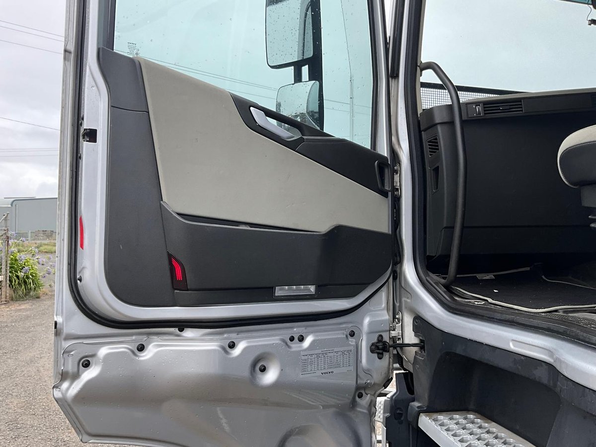 2021 Volvo Fh540 Xxl Globetrotter 604000 Klm 8557 Hours $225000+Gst VOLVO FH540 XXL GLOBETROTTER image 23