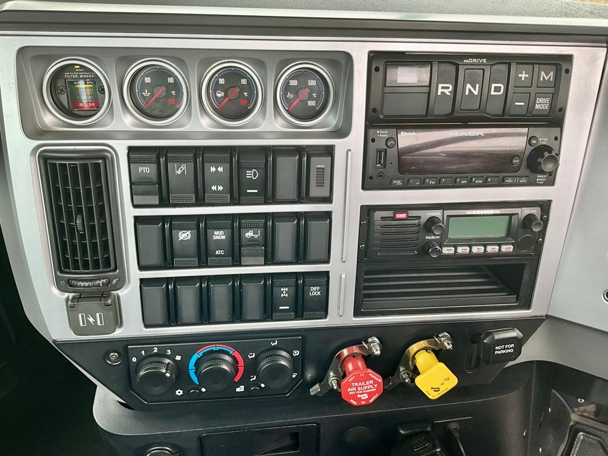 2022 Mack Trident 234000 Klm 4117 Hours $220,000+gst Suit New Byers Mack Trident Update Model image 9