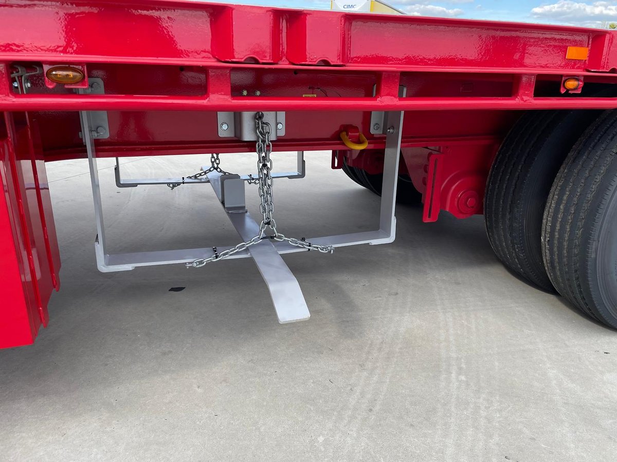 2026 CIMC 45' Drop Deck With Ramps (Single & Bifold Available) image 11