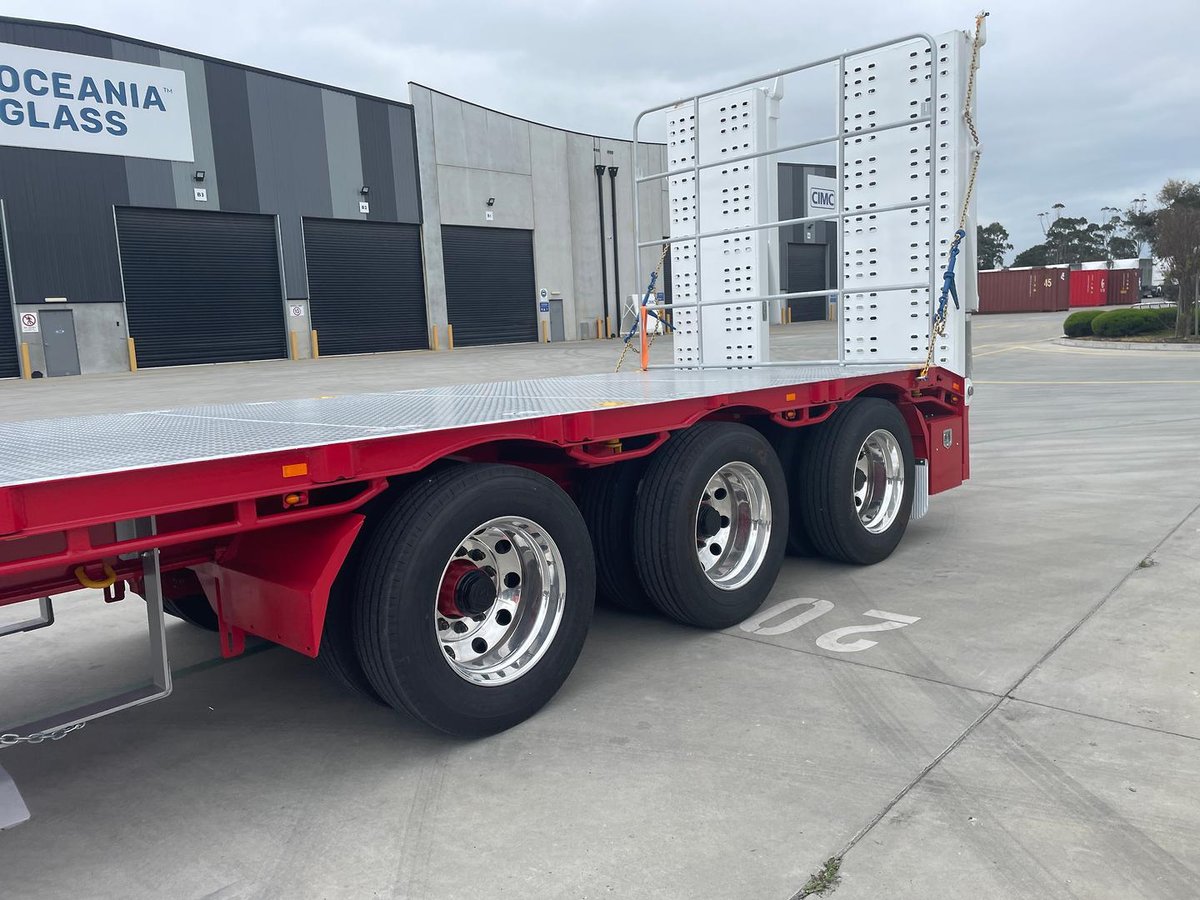2026 CIMC 45' Drop Deck With Ramps (Single & Bifold Available) image 23