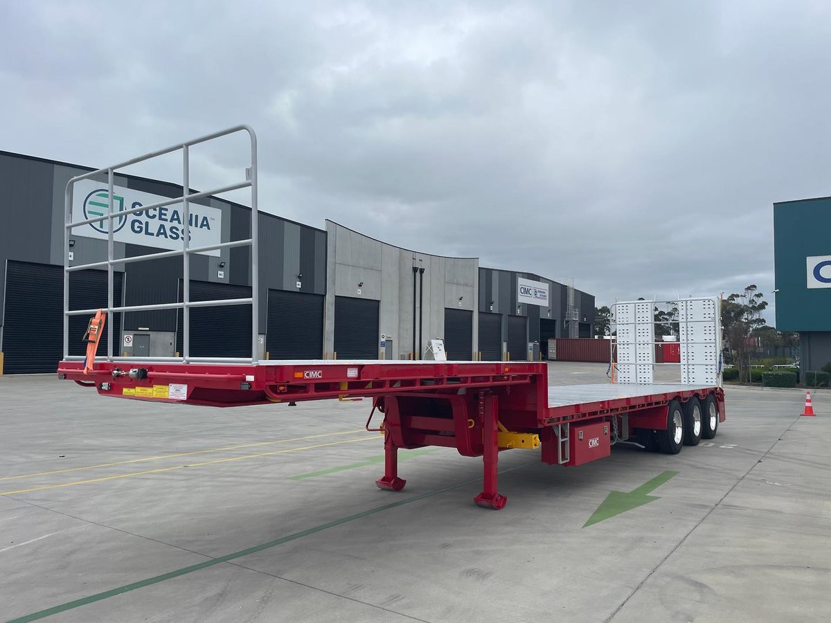 2026 CIMC 45' Drop Deck With Ramps (Single & Bifold Available) image 21