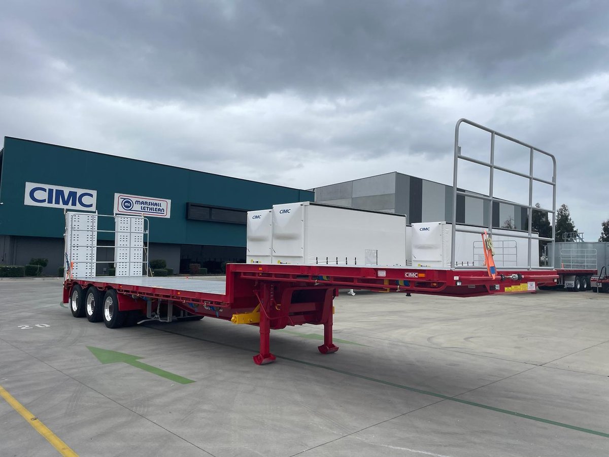 2026 CIMC 45' Drop Deck With Ramps (Single & Bifold Available) image 25