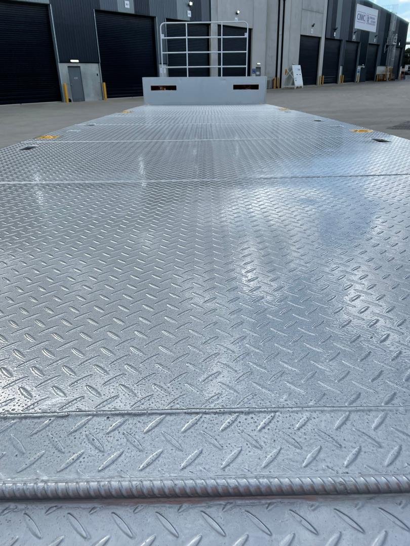 2026 CIMC 45' Drop Deck With Ramps (Single & Bifold Available) image 17