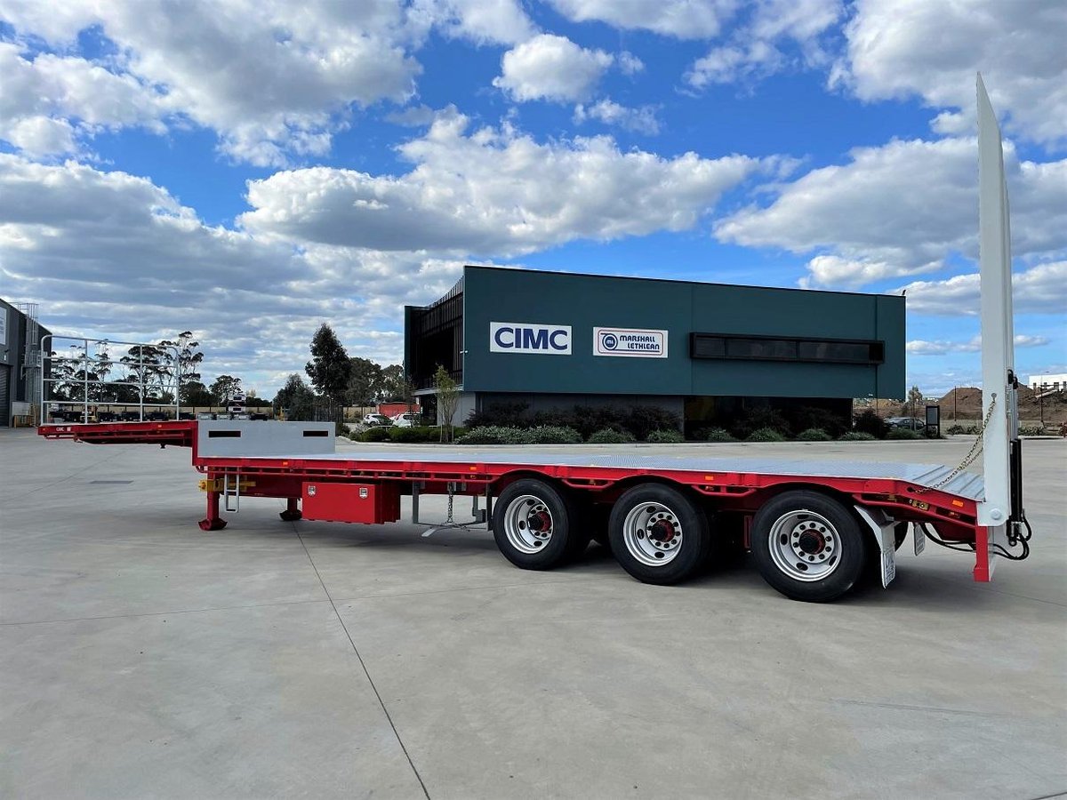 2026 CIMC 45' Drop Deck With Ramps (Single & Bifold Available) image 7