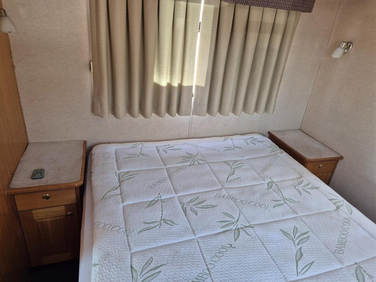 2003 Isuzu Nqr450 4 Berth Swagman image 34
