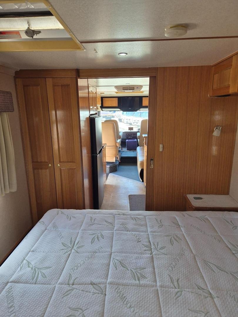 2003 Isuzu Nqr450 4 Berth Swagman image 21