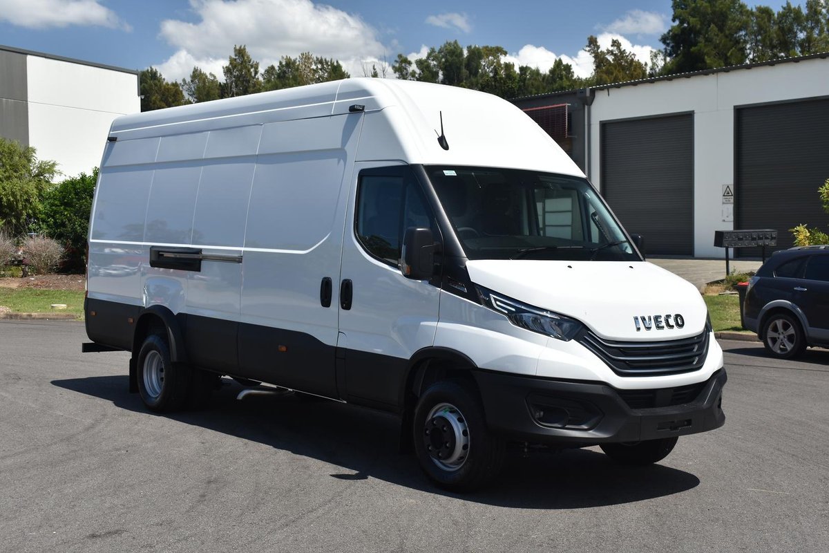 2024 Iveco Daily 70C18V image 2