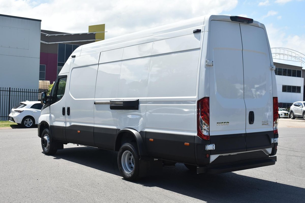 2024 Iveco Daily 70C18V image 6
