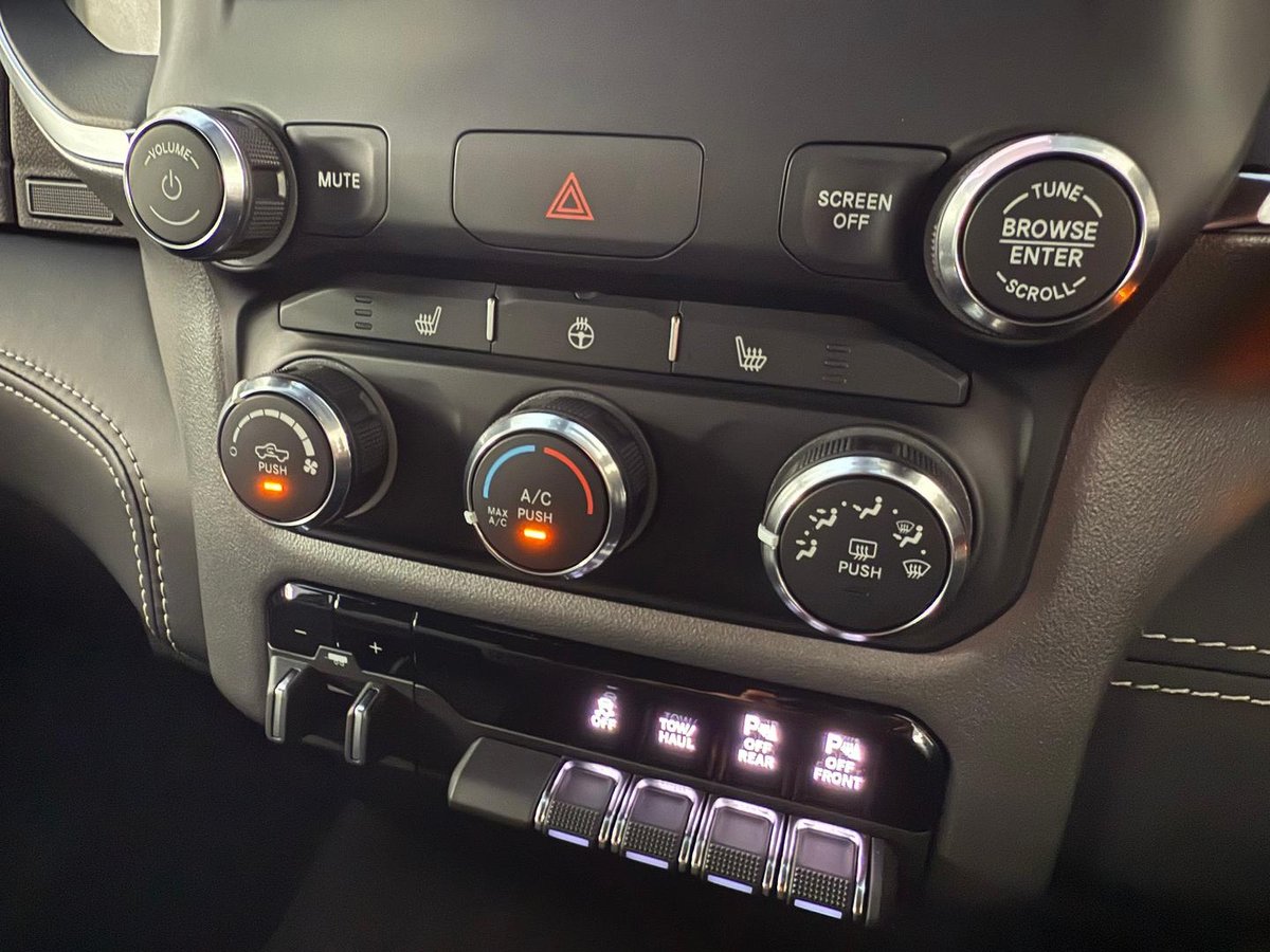 2024 RAM 1500 Big Horn DT MY24 4X4 Dual Range image 27