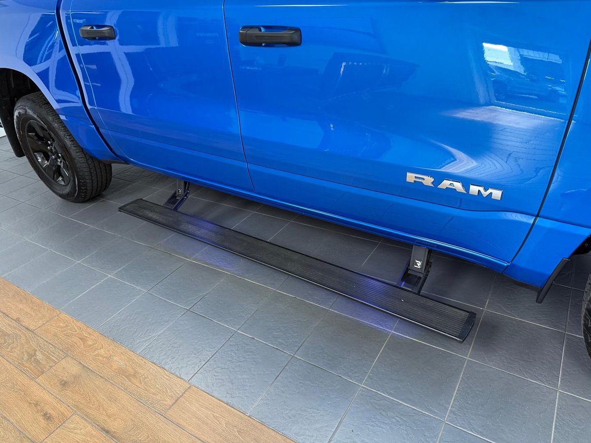 2024 RAM 1500 Big Horn DT MY24 4X4 Dual Range image 15
