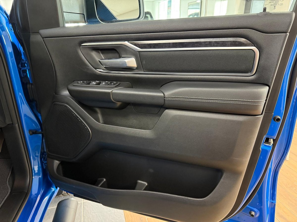 2024 RAM 1500 Big Horn DT MY24 4X4 Dual Range image 19