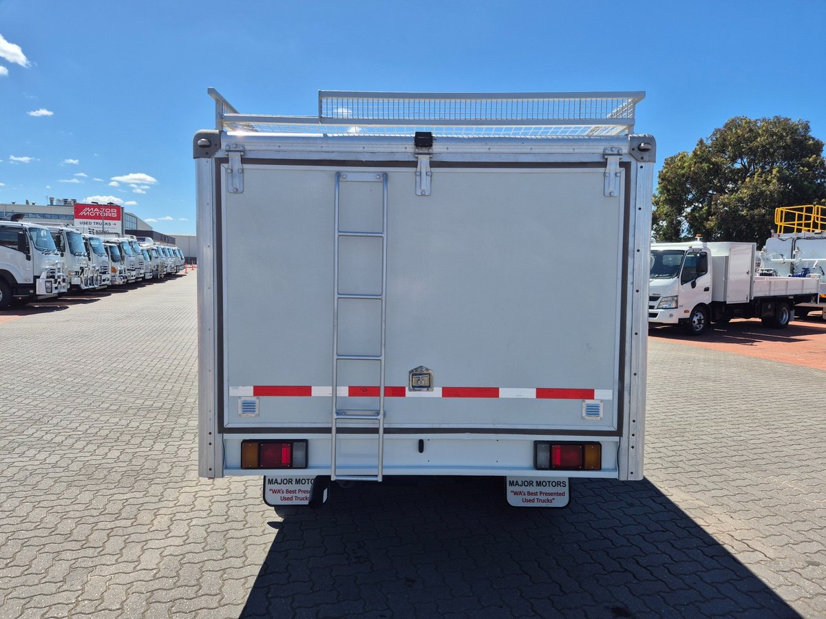 2014 Isuzu Trucks Npr200 Car License A.m.t Service Body image 11