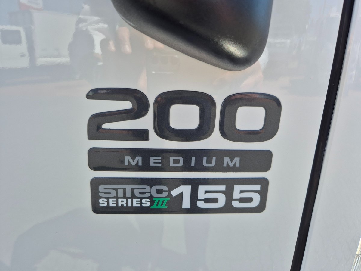 2014 Isuzu Trucks Npr200 Car License A.m.t Service Body image 23