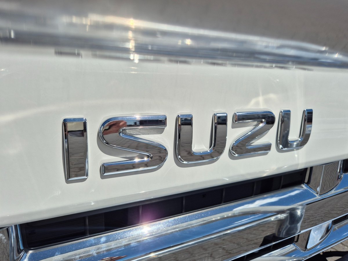 2014 Isuzu Trucks Npr200 Car License A.m.t Service Body image 4